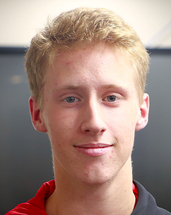 Gering’s Plummer goes from building houses in Minecraft to competing on E Sports team